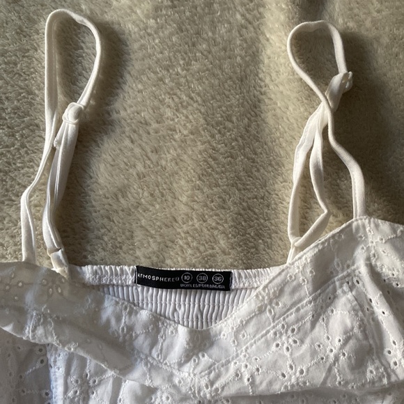 White flowy dress - Picture 3 of 3